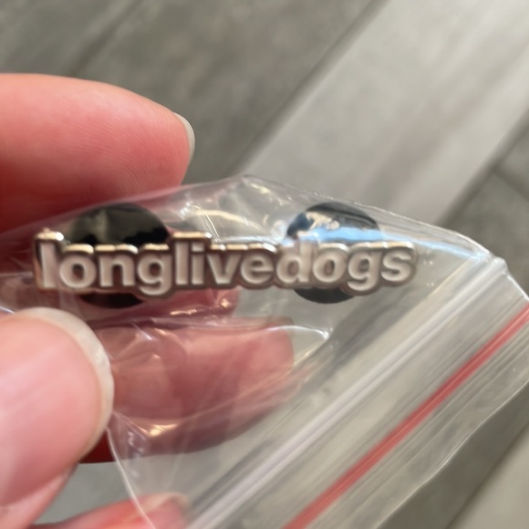 1-3pcs Set Long Live Dogs 🐾 & Birds Champion Pins Set - Picture 6 of 16